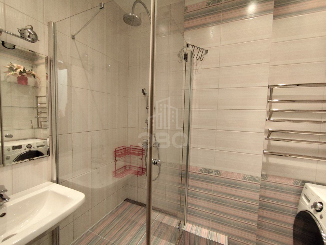 однокомнатная квартира в Санкт-Петербурге по адресу: Ушинского ул., 33, к 3