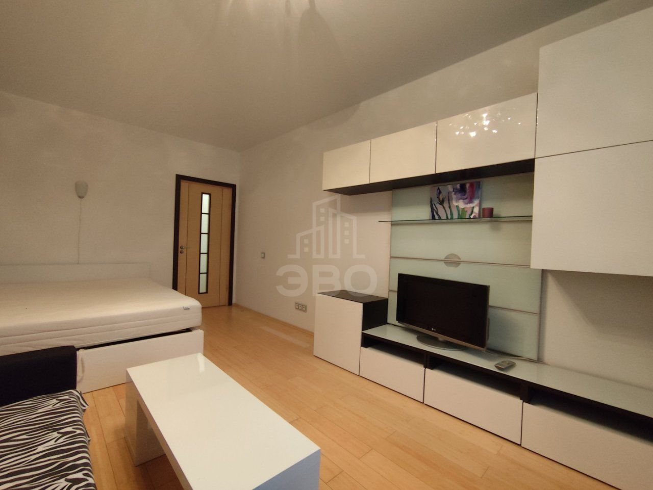 однокомнатная квартира в Санкт-Петербурге по адресу: Ушинского ул., 33, к 3