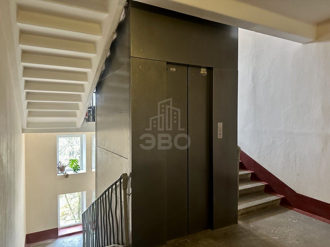 двухкомнатная квартира в Санкт-Петербурге по адресу: 2-й Муринский проспект, 10, к 1