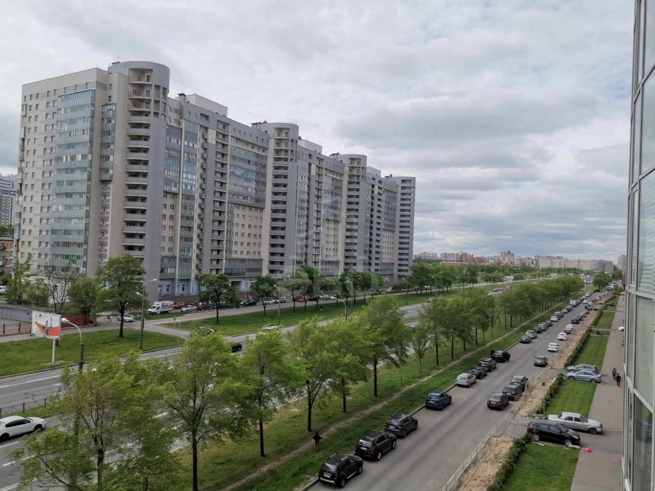 однокомнатная квартира в Санкт-Петербурге по адресу: Славы проспект, 52, к 1