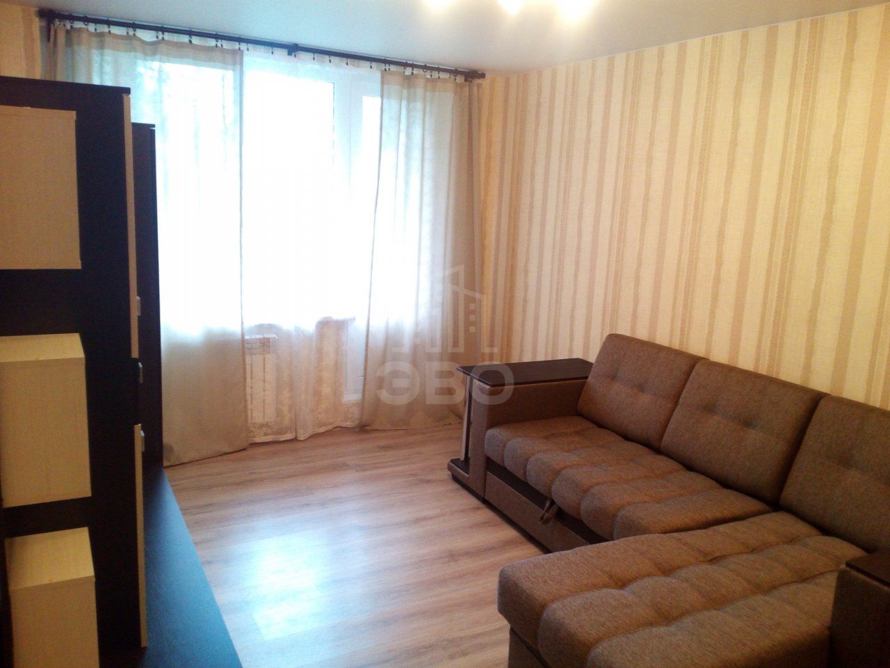 однокомнатная квартира в Санкт-Петербурге по адресу: Славы проспект, 52, к 1