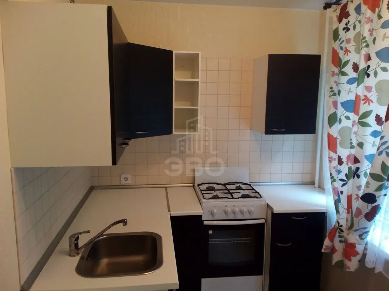однокомнатная квартира в Санкт-Петербурге по адресу: Славы проспект, 52, к 1