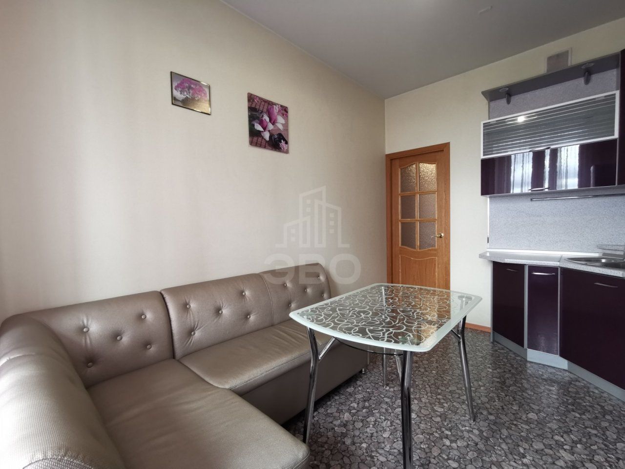 однокомнатная квартира в Санкт-Петербурге по адресу: Славы проспект, 52, к 1