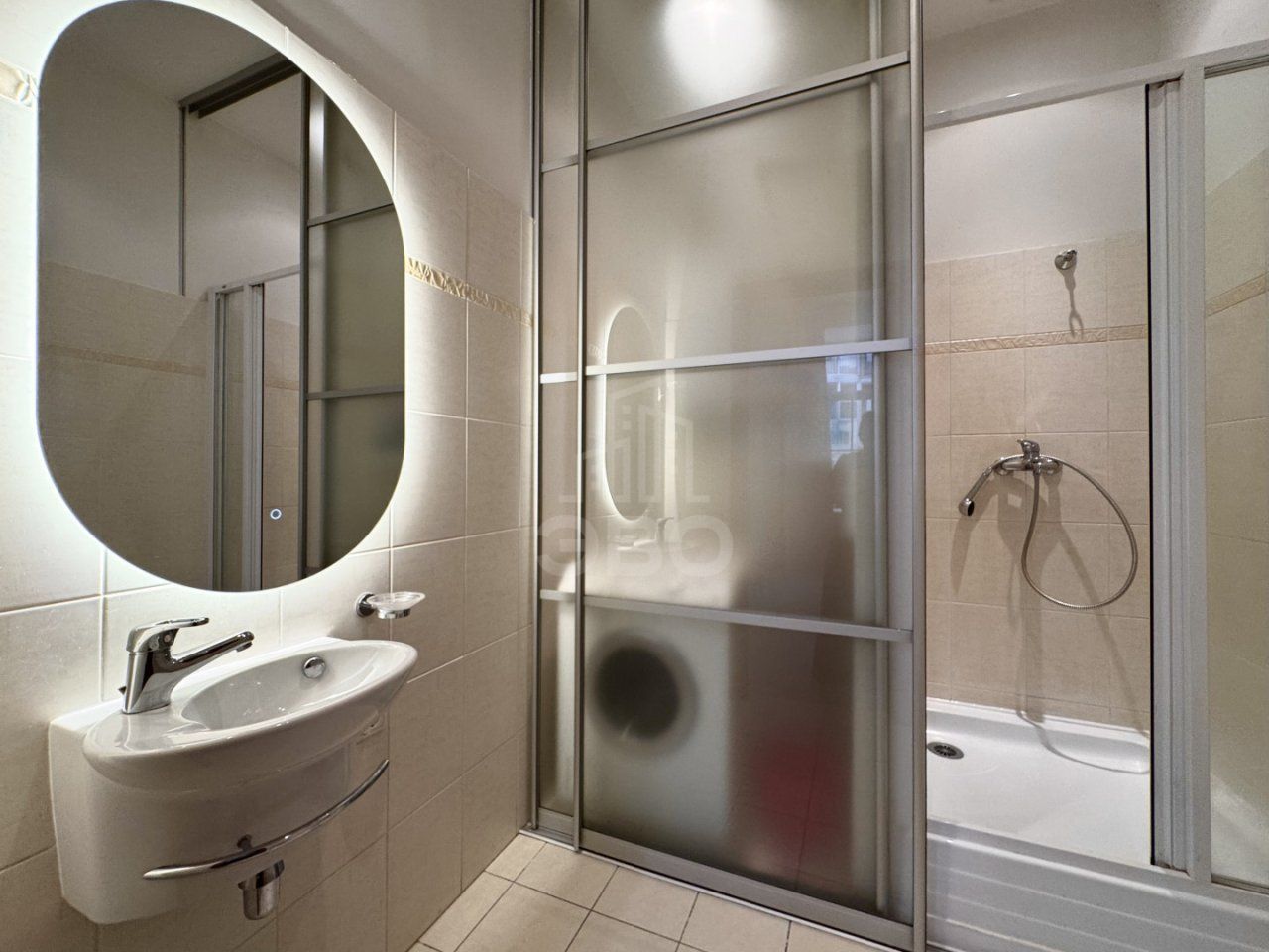 трехкомнатная квартира в Санкт-Петербург по адресу: Реки Карповки наб., 18