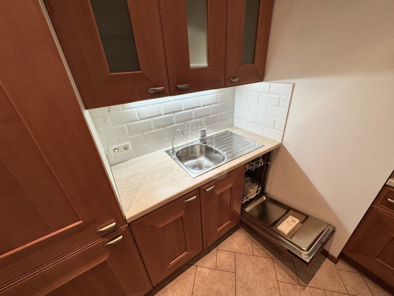 трехкомнатная квартира в Санкт-Петербург по адресу: Реки Карповки наб., 18