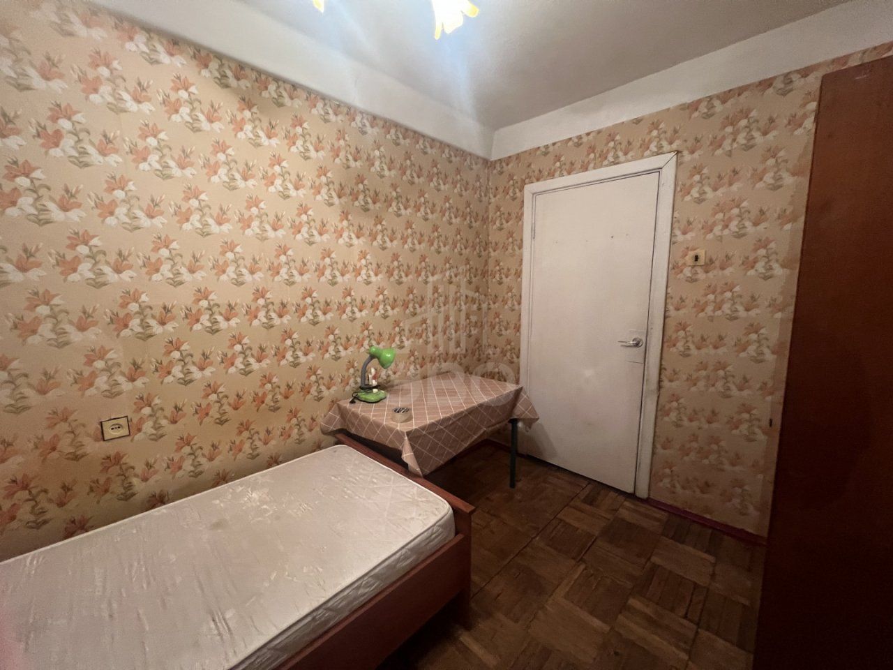 трехкомнатная квартира в Санкт-Петербурге по адресу: Энгельса проспект, 143, к 1