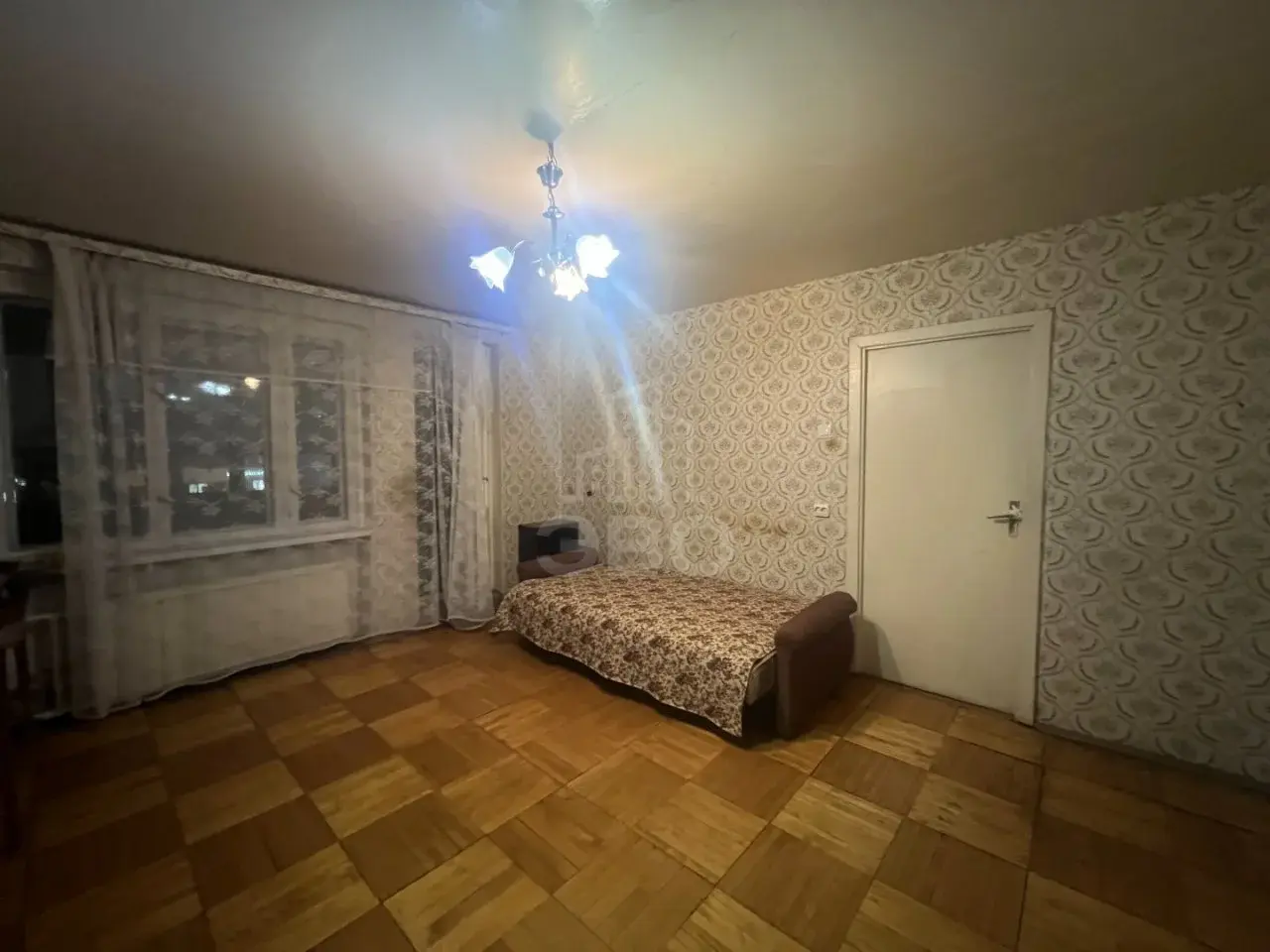 трехкомнатная квартира в Санкт-Петербурге по адресу: Энгельса проспект, 143, к 1