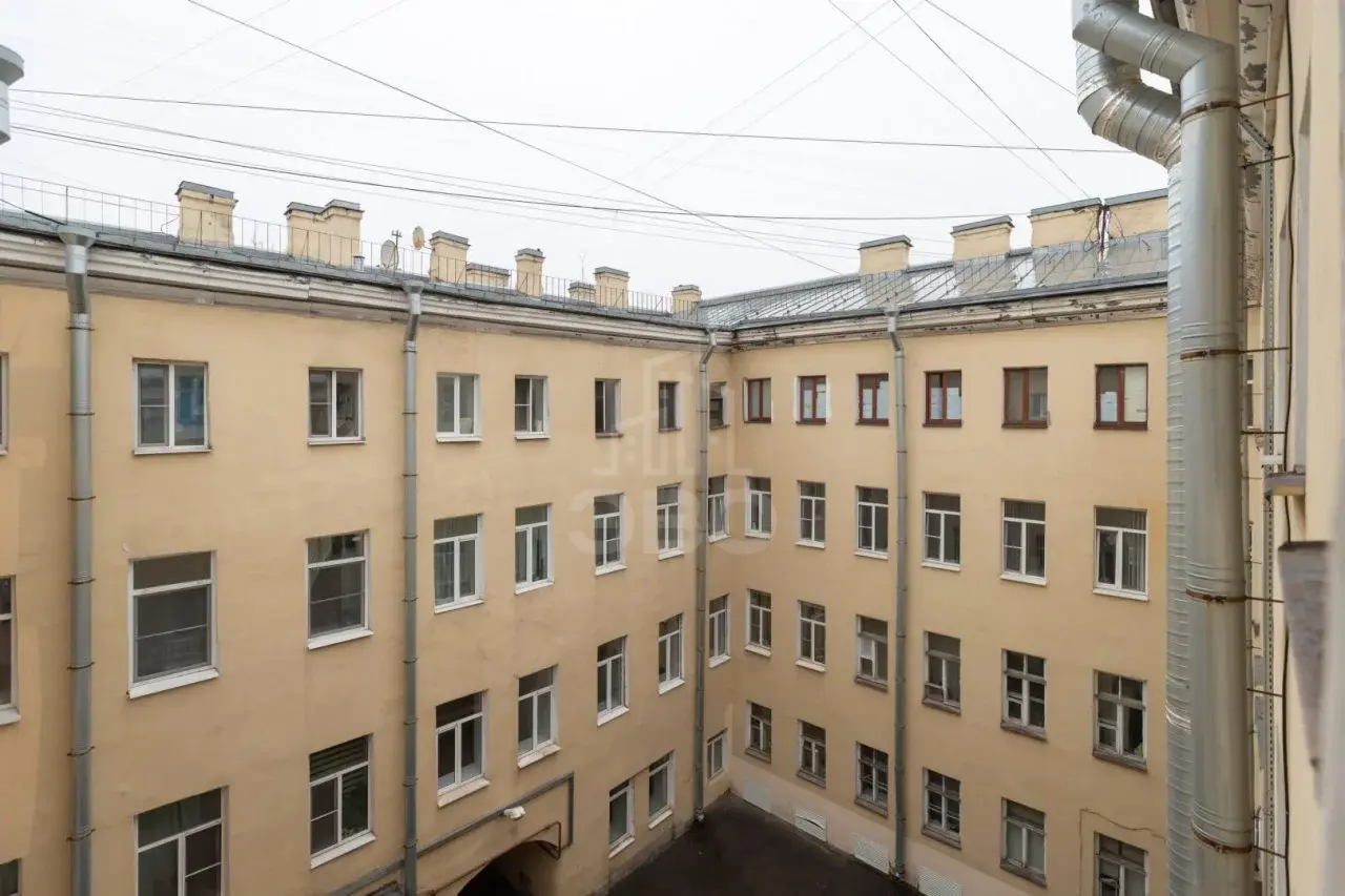 многокомнатная квартира в Санкт-Петербурге по адресу: Вознесенский проспект, 51, литера А