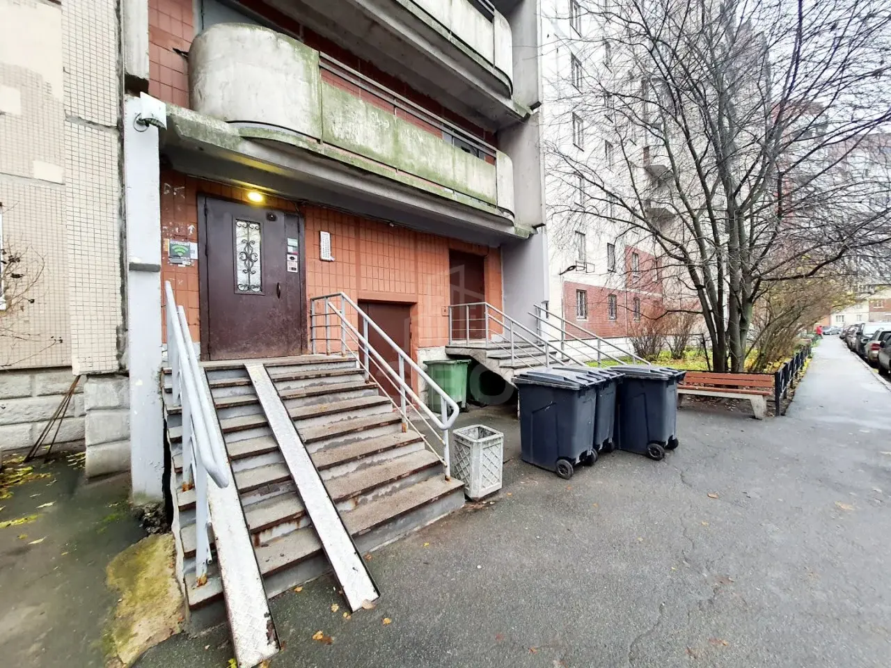 однокомнатная квартира в Санкт-Петербурге по адресу: Савушкина ул., 137, к 3