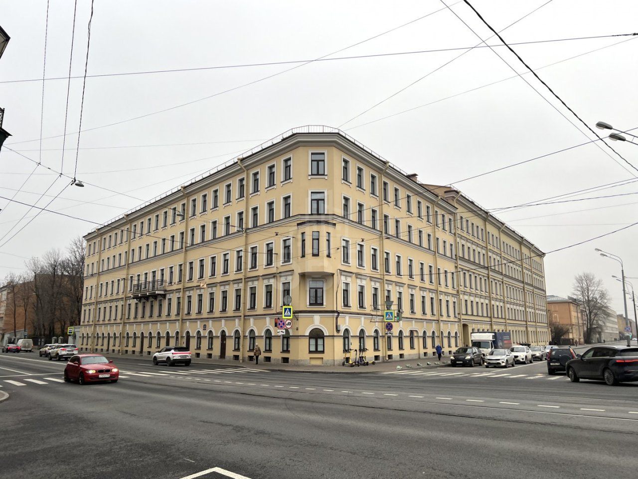 студия в Санкт-Петербург по адресу: Старо-Петергофский проспект, 14