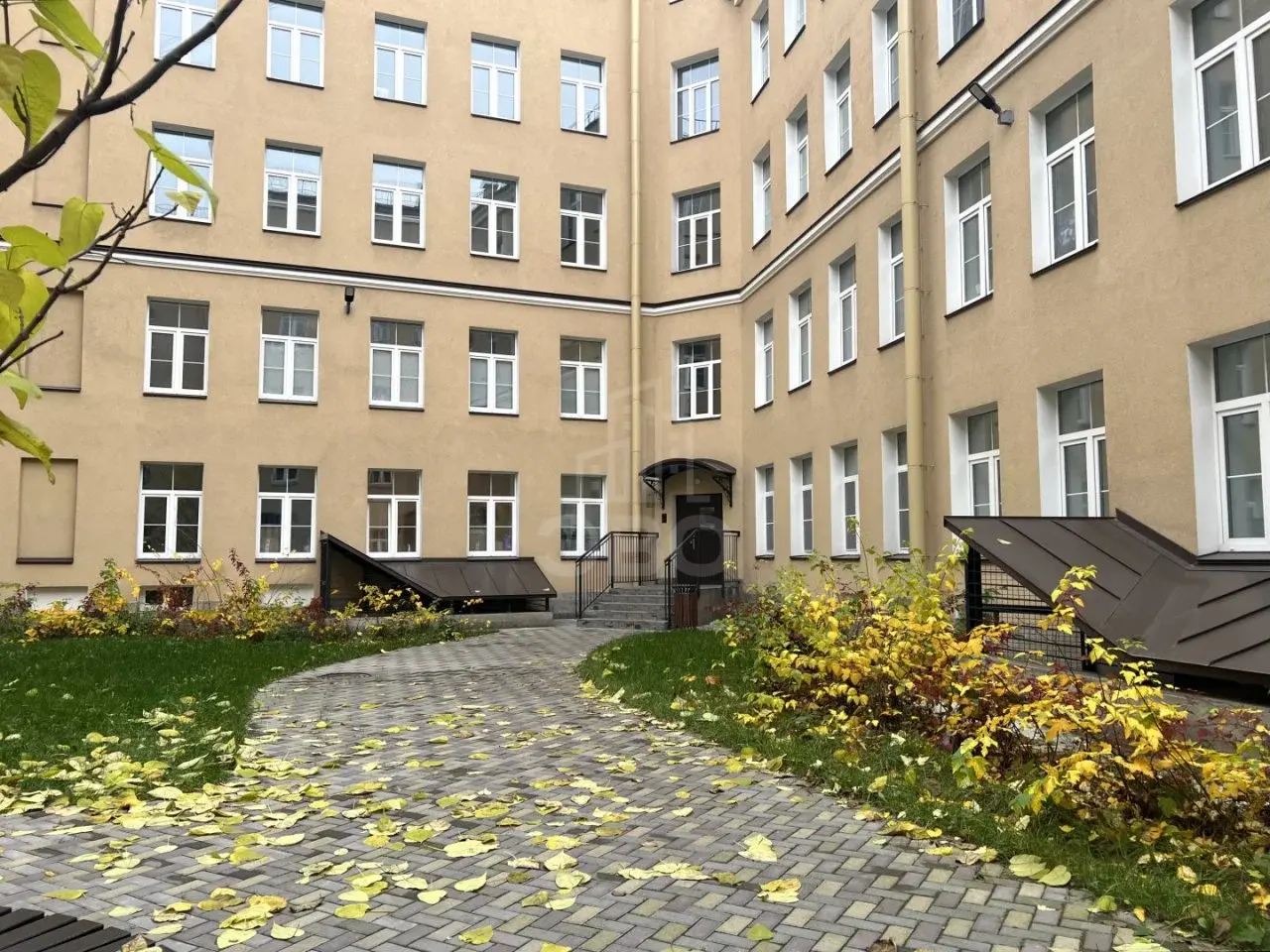 студия в Санкт-Петербурге по адресу: Старо-Петергофский проспект, 14