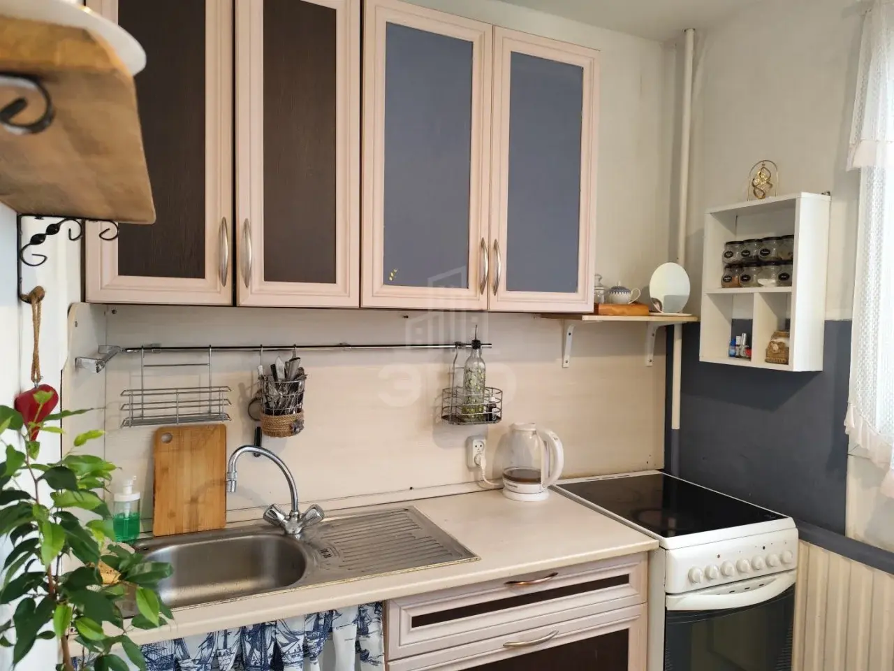 однокомнатная квартира в Санкт-Петербурге по адресу: Кустодиева ул., 4, к 1