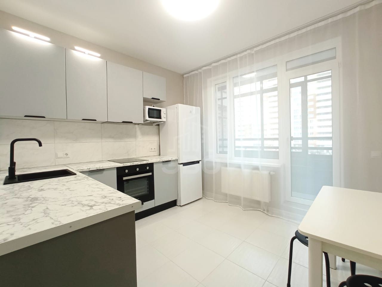 однокомнатная квартира в Санкт-Петербурге по адресу: Глухарская ул., 26