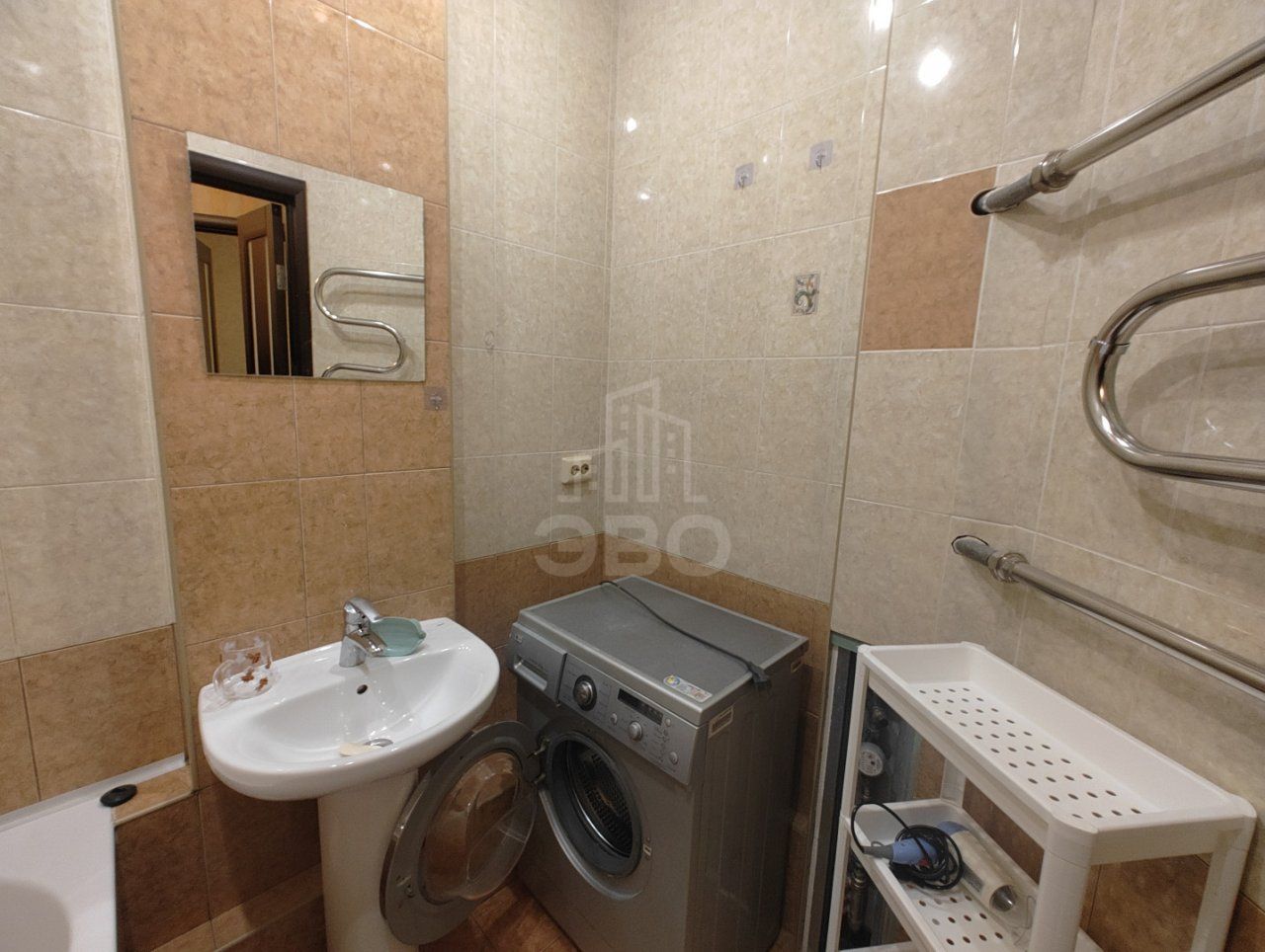 однокомнатная квартира в Санкт-Петербурге по адресу: Есенина ул., 1, к 1