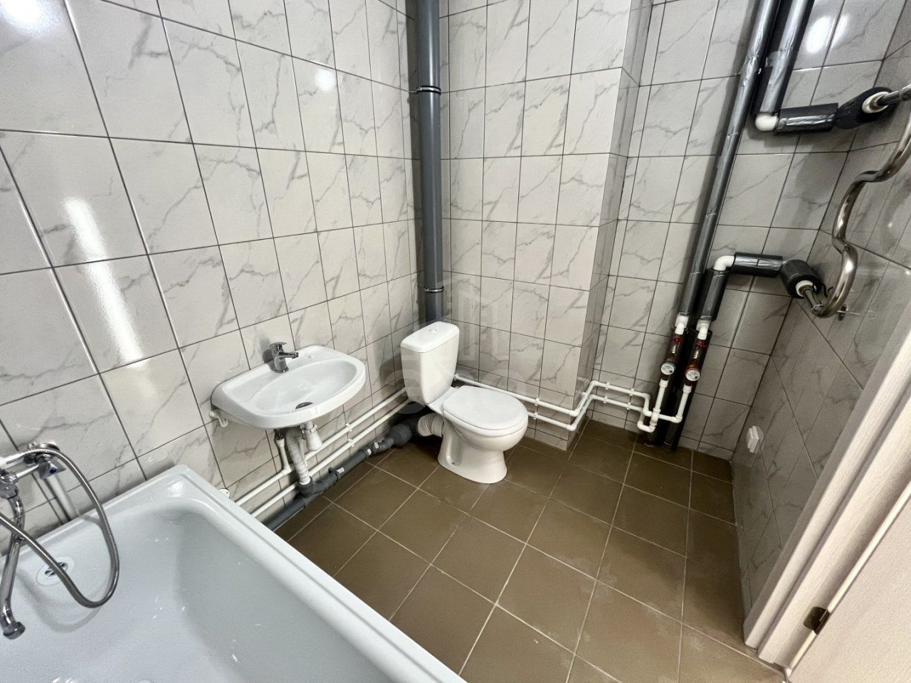 трехкомнатная квартира в Санкт-Петербург по адресу: Ленинский проспект, 68