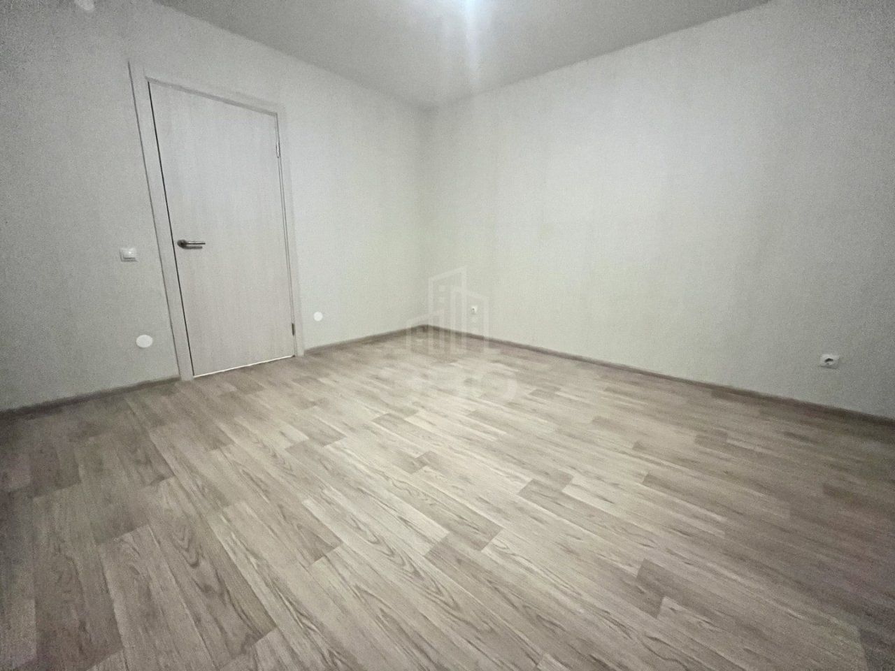 трехкомнатная квартира в Санкт-Петербург по адресу: Ленинский проспект, 68