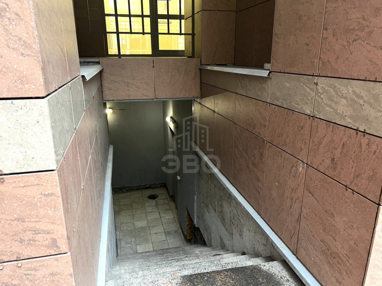 коммерция в Санкт-Петербурге по адресу: Московский проспект, 183-185, литера А