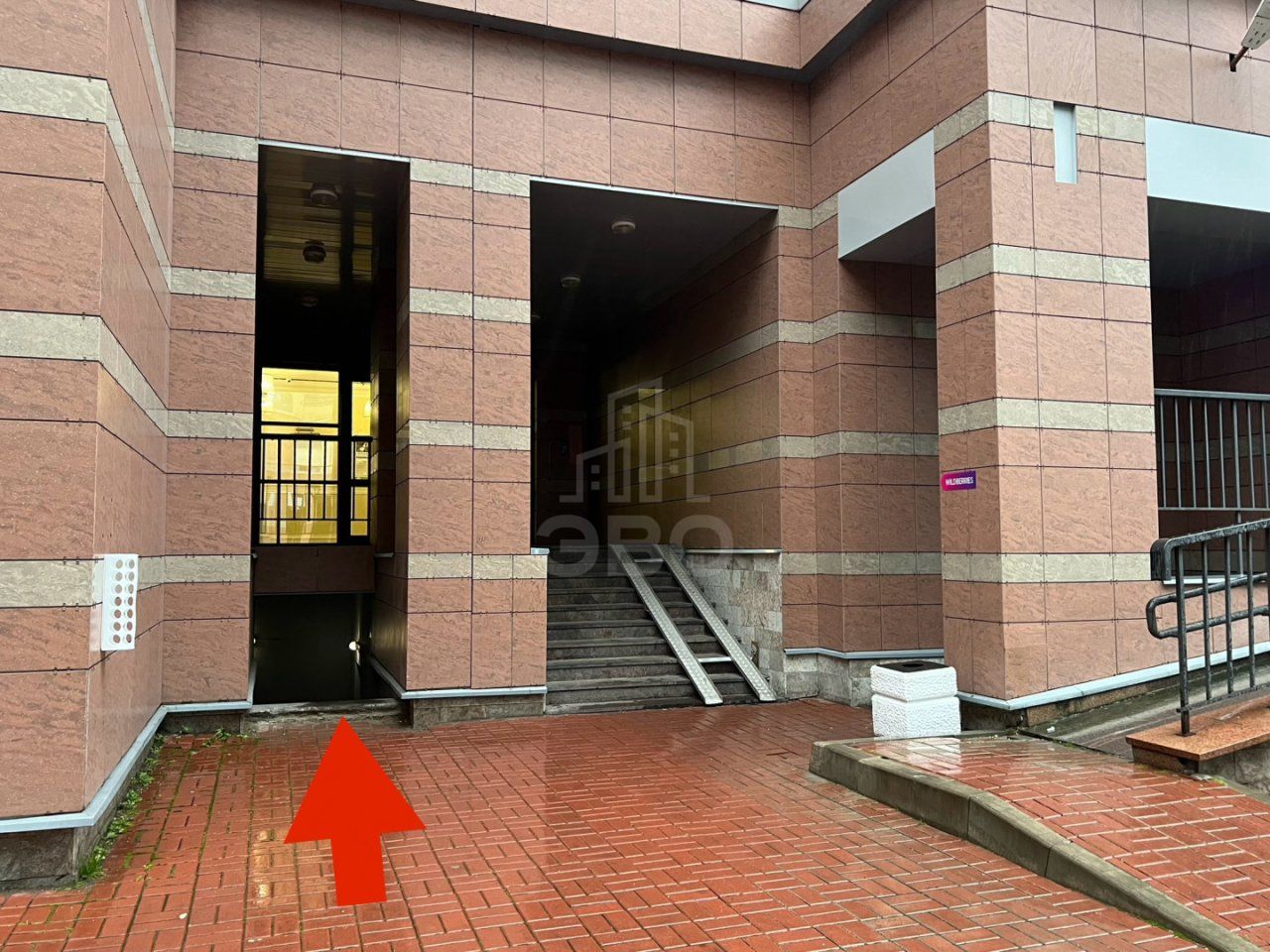 коммерция в Санкт-Петербурге по адресу: Московский проспект, 183-185, литера А