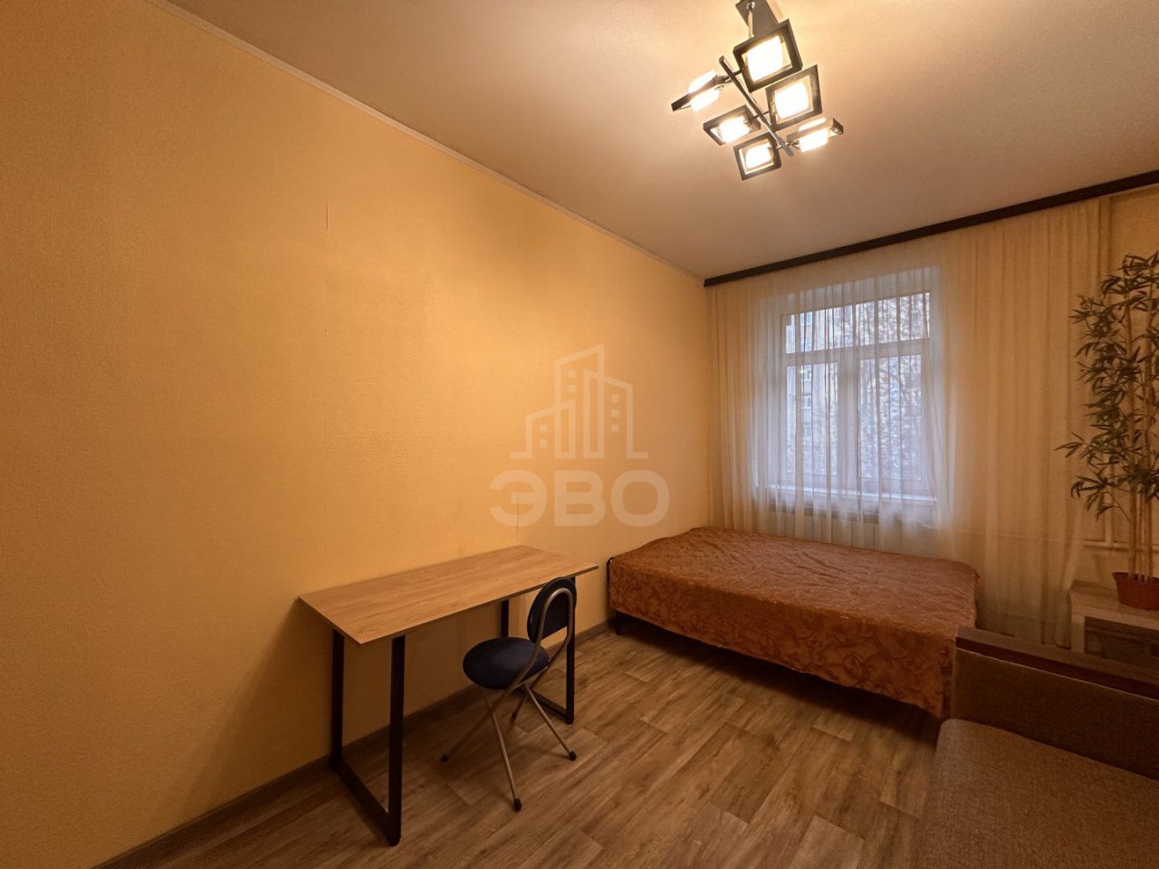 двухкомнатная квартира в Санкт-Петербург по адресу: Московский проспект, 202, к 5