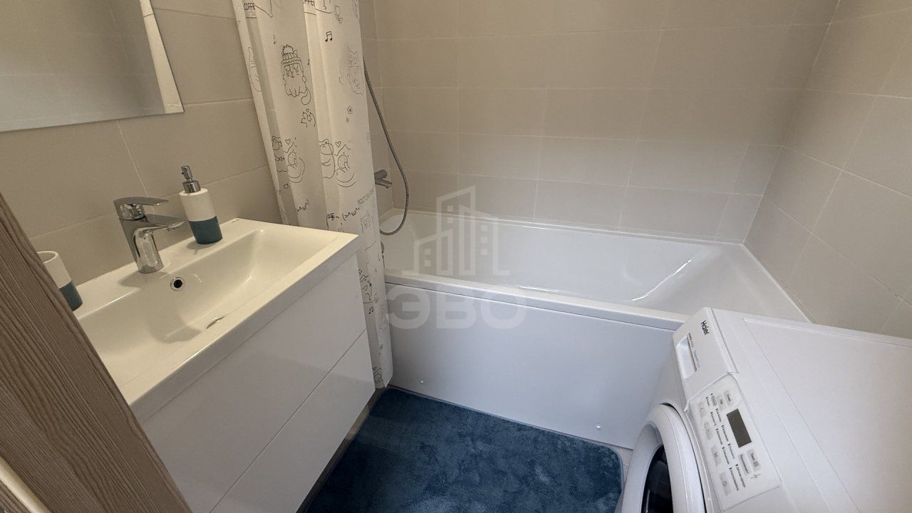 однокомнатная квартира в Ленинградская область по адресу: Шоссе в Лаврики ул., 72, к 3