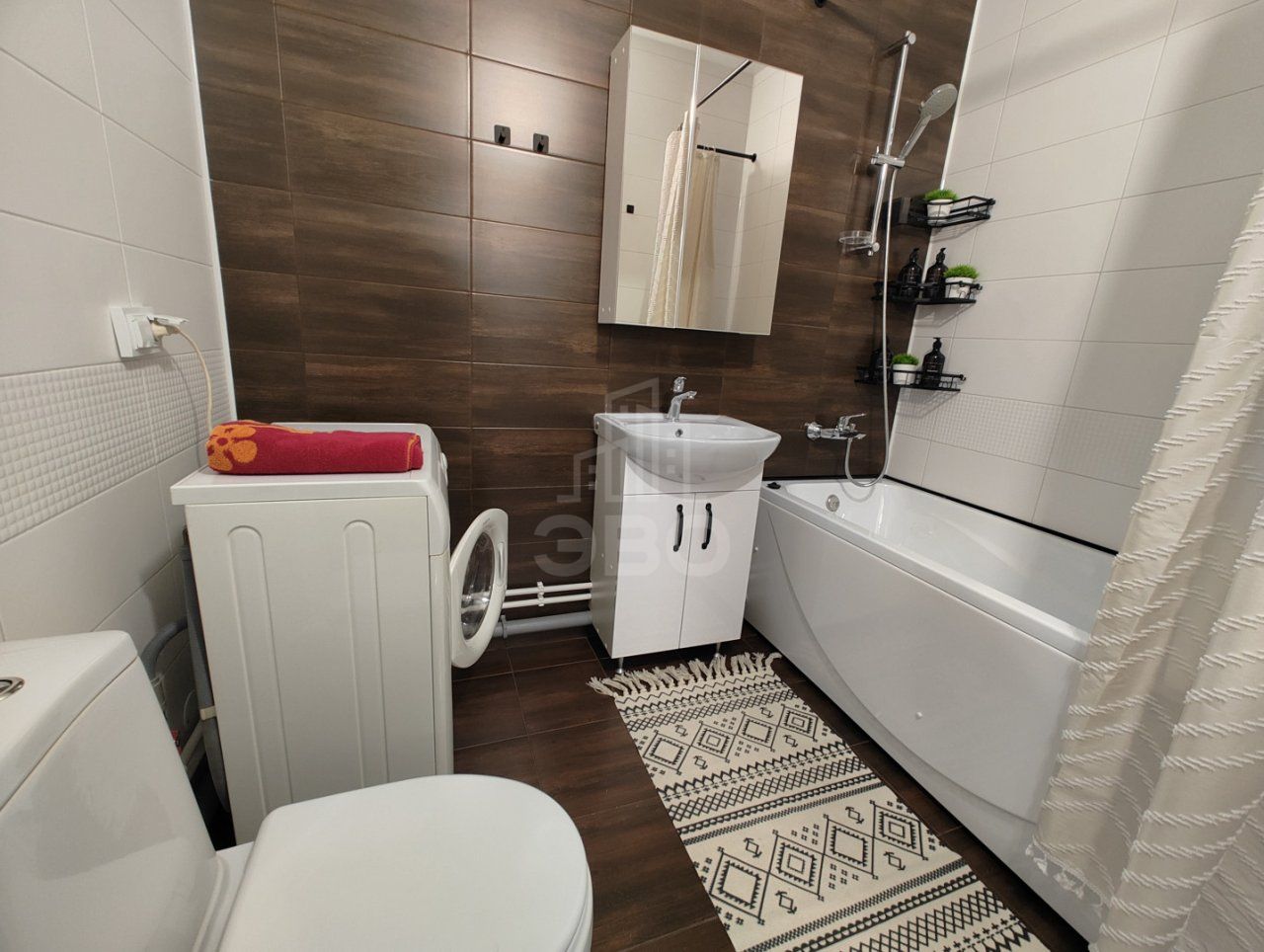 однокомнатная квартира в Санкт-Петербурге по адресу: Верхне-Каменская ул., 11, к 1