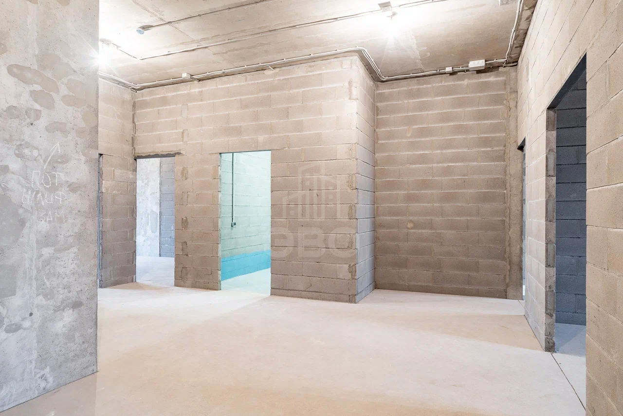 четырехкомнатная квартира в Санкт-Петербург по адресу: Малодетскосельский проспект, 40