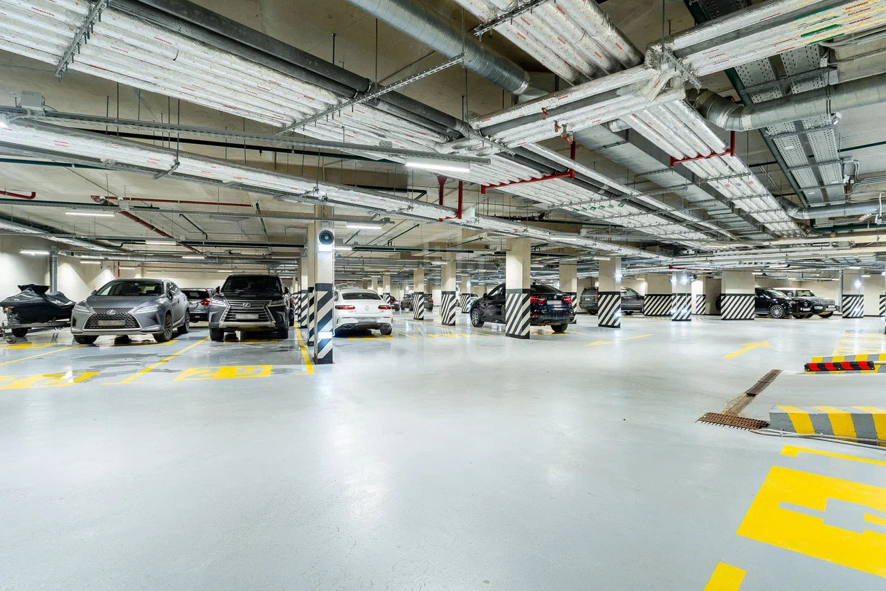 четырехкомнатная квартира в Санкт-Петербург по адресу: Малодетскосельский проспект, 40