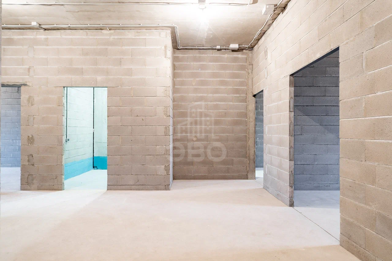 четырехкомнатная квартира в Санкт-Петербург по адресу: Малодетскосельский проспект, 40