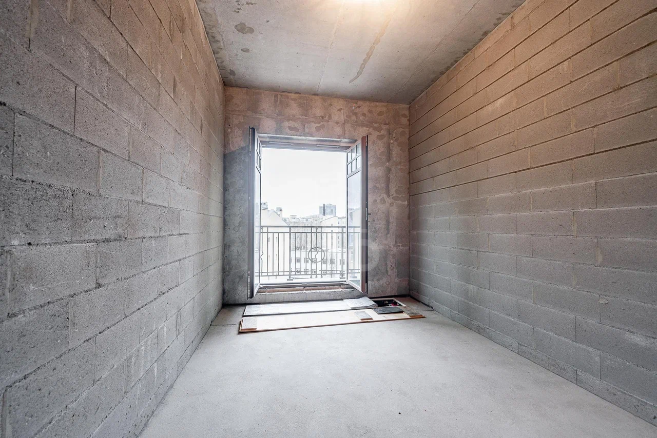 четырехкомнатная квартира в Санкт-Петербург по адресу: Малодетскосельский проспект, 40