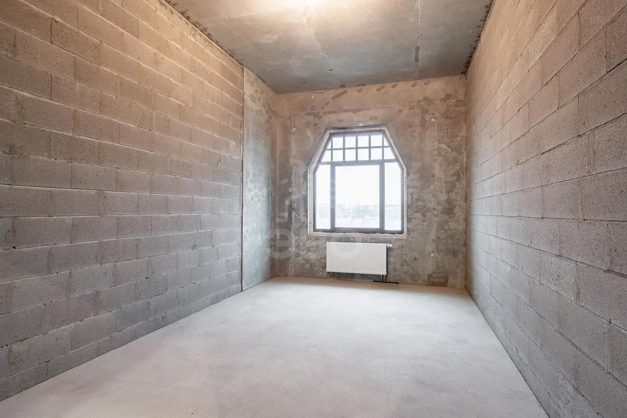 четырехкомнатная квартира в Санкт-Петербург по адресу: Малодетскосельский проспект, 40