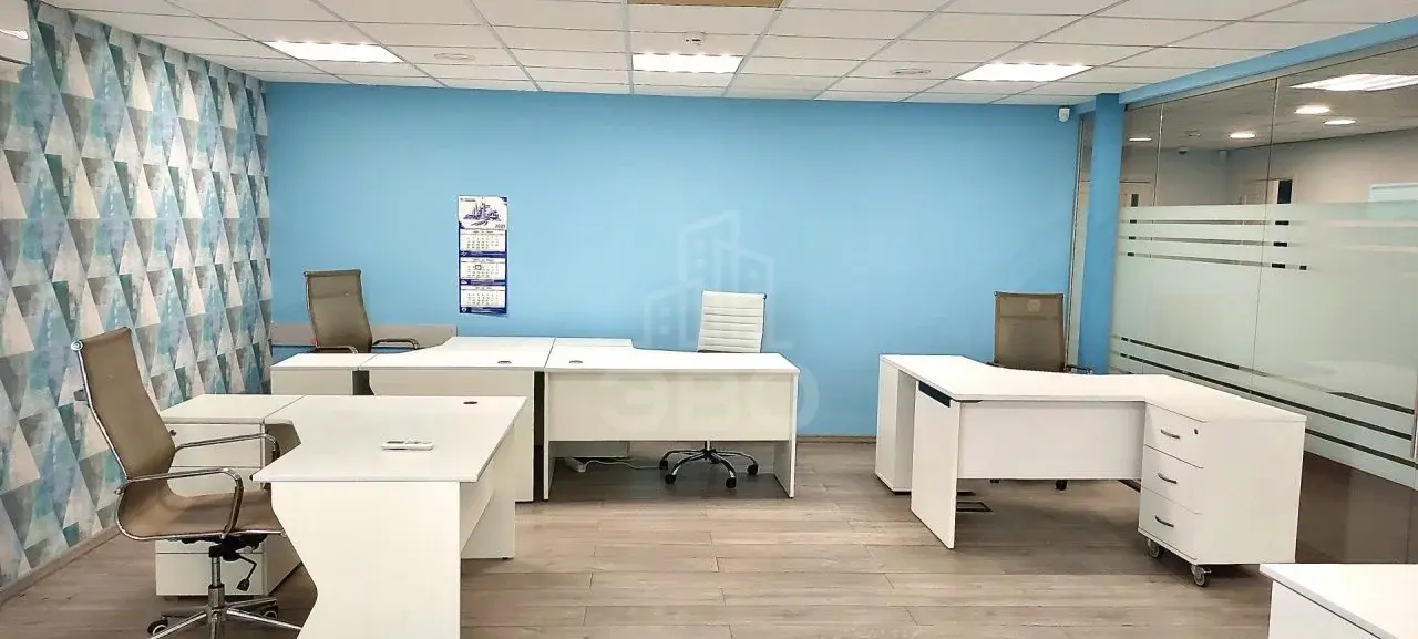 коммерция в Санкт-Петербурге по адресу: Оптиков ул., 4