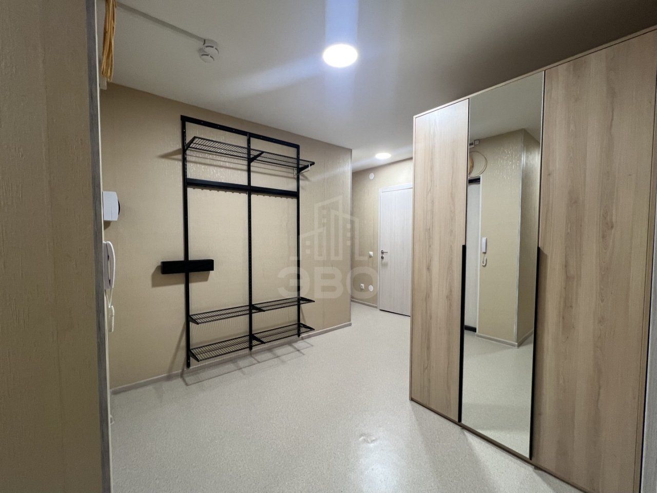 трехкомнатная квартира в Санкт-Петербург по адресу: Ленинский проспект, 68, строение 1