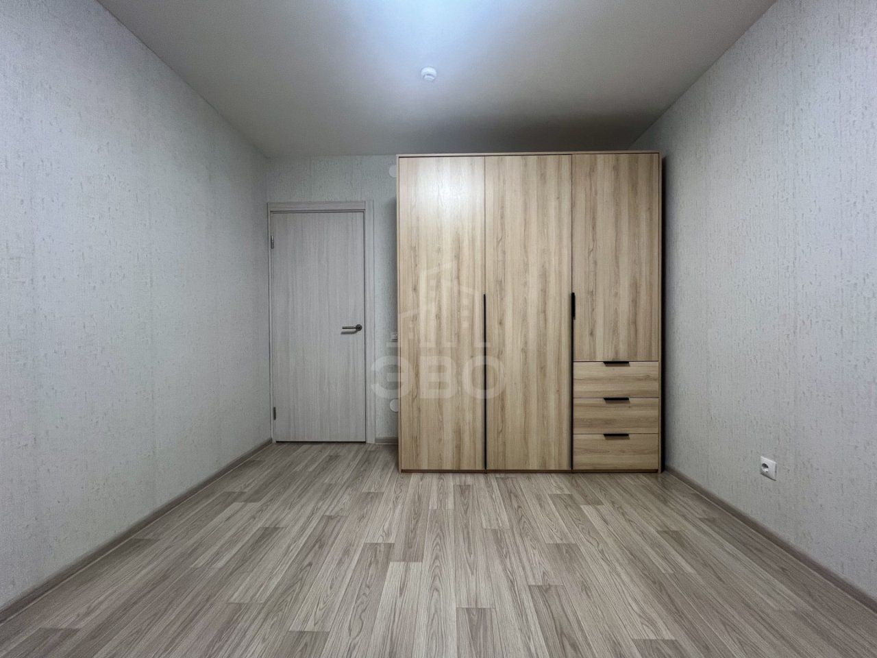 трехкомнатная квартира в Санкт-Петербург по адресу: Ленинский проспект, 68, строение 1