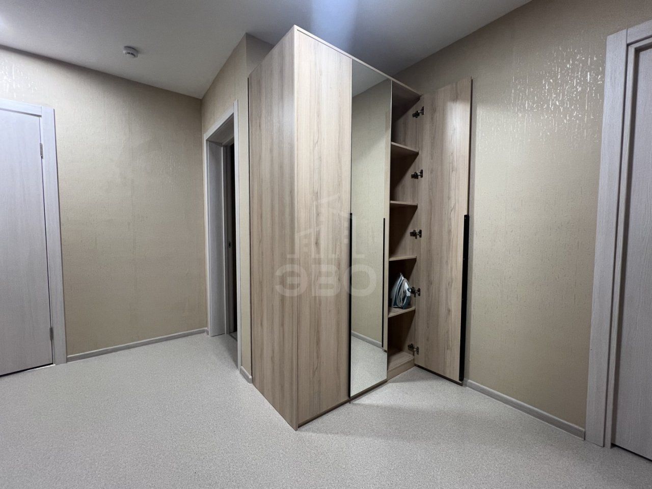 трехкомнатная квартира в Санкт-Петербург по адресу: Ленинский проспект, 68, строение 1