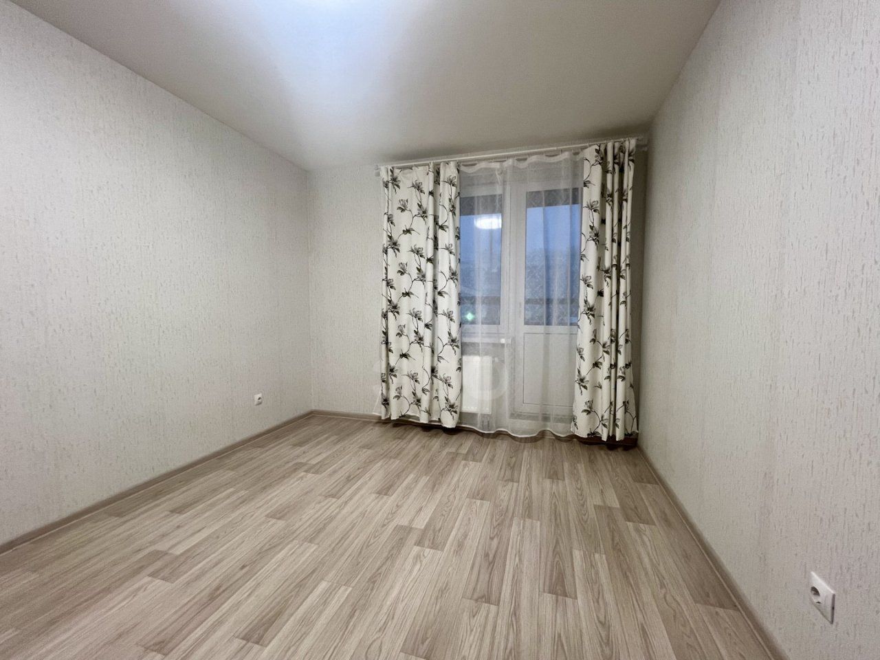 трехкомнатная квартира в Санкт-Петербург по адресу: Ленинский проспект, 68, строение 1