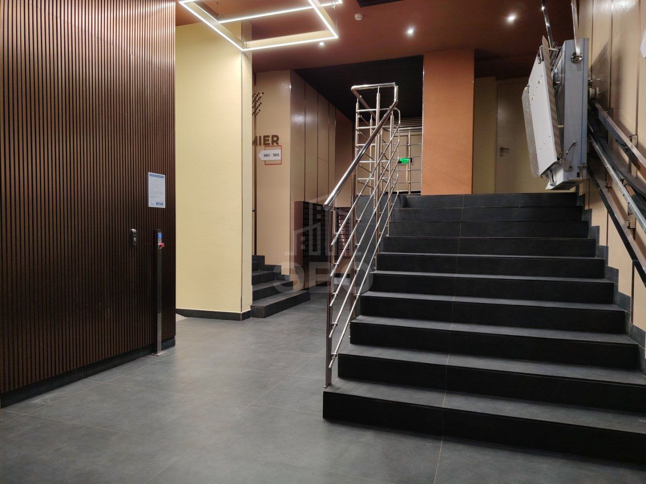 студия в Санкт-Петербург по адресу: Ультрамариновая ул., 5, строение 1