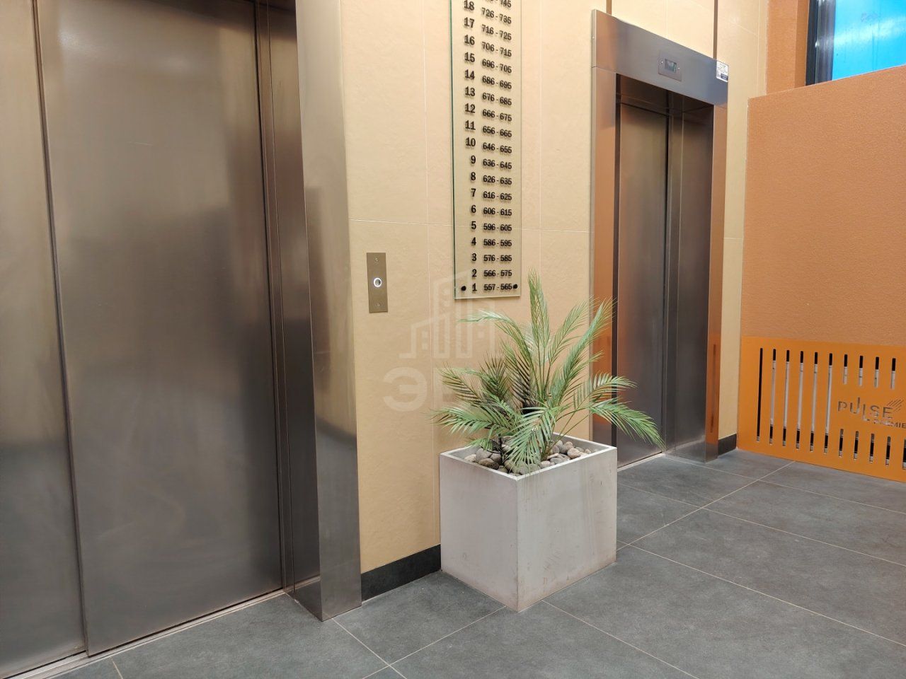 студия в Санкт-Петербург по адресу: Ультрамариновая ул., 5, строение 1