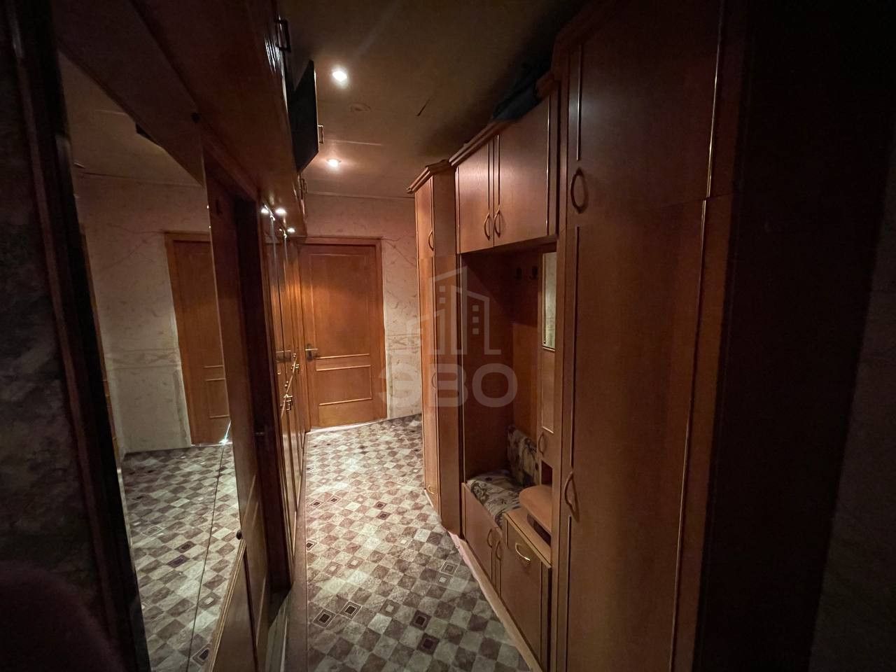 трехкомнатная квартира в Санкт-Петербурге по адресу: Стачек проспект, 105, к к2Ж