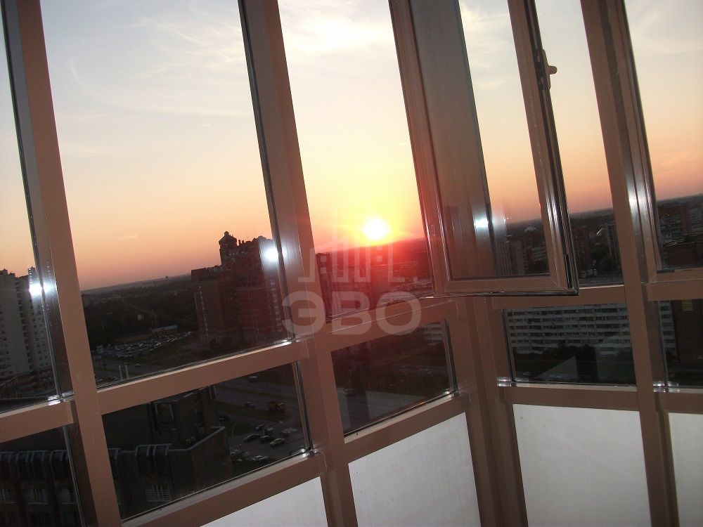 двухкомнатная квартира в Санкт-Петербурге по адресу: Есенина ул., 1, к 1