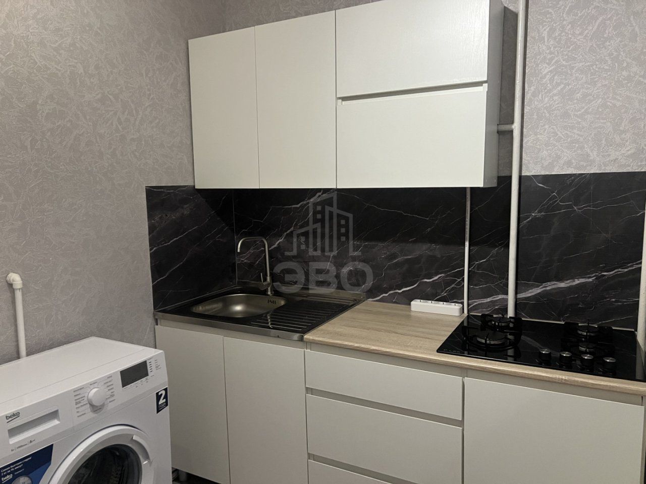 трехкомнатная квартира в Санкт-Петербург по адресу: Демьяна Бедного ул., 30, к 1