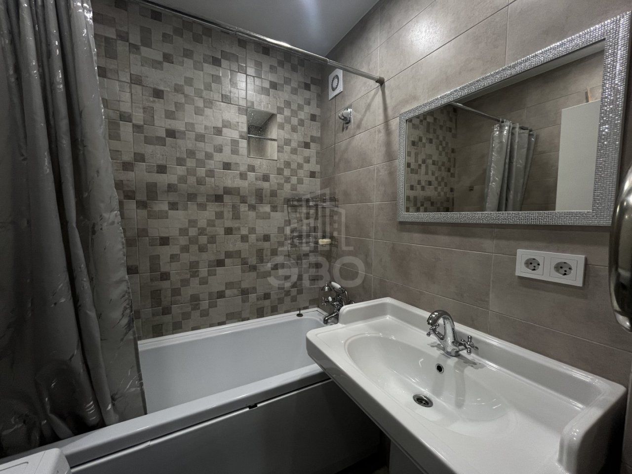 двухкомнатная квартира в Ленинградская область по адресу: Голландская ул., 8, к 1