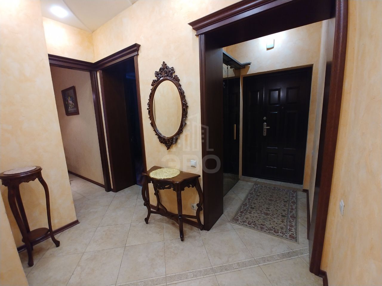 трехкомнатная квартира в Санкт-Петербург по адресу: Разводная ул., 10