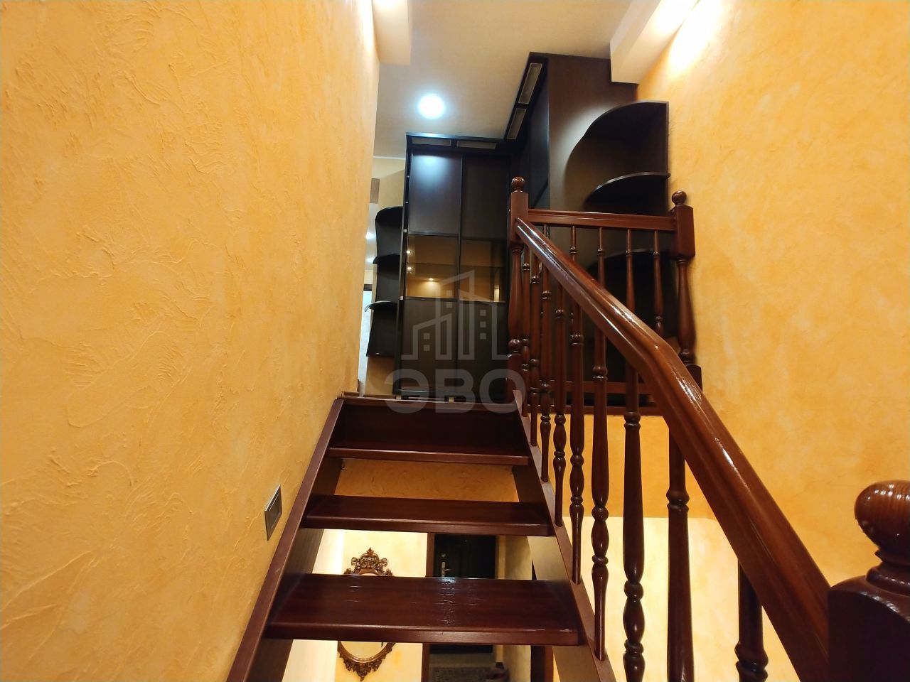 трехкомнатная квартира в Санкт-Петербург по адресу: Разводная ул., 10