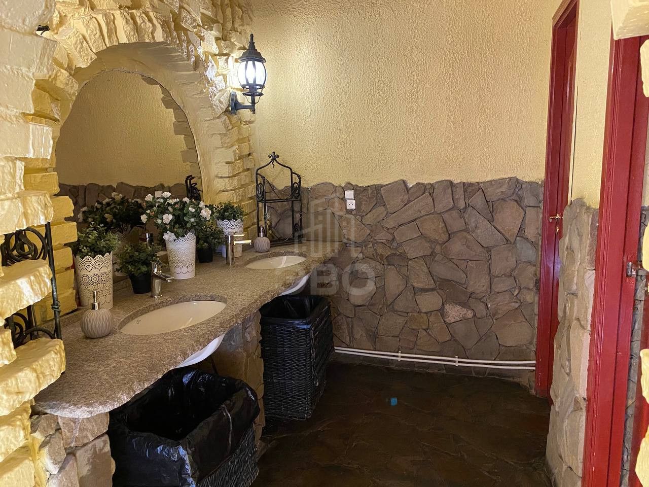 коммерция в Санкт-Петербург по адресу: Приморский проспект, 15, литера а