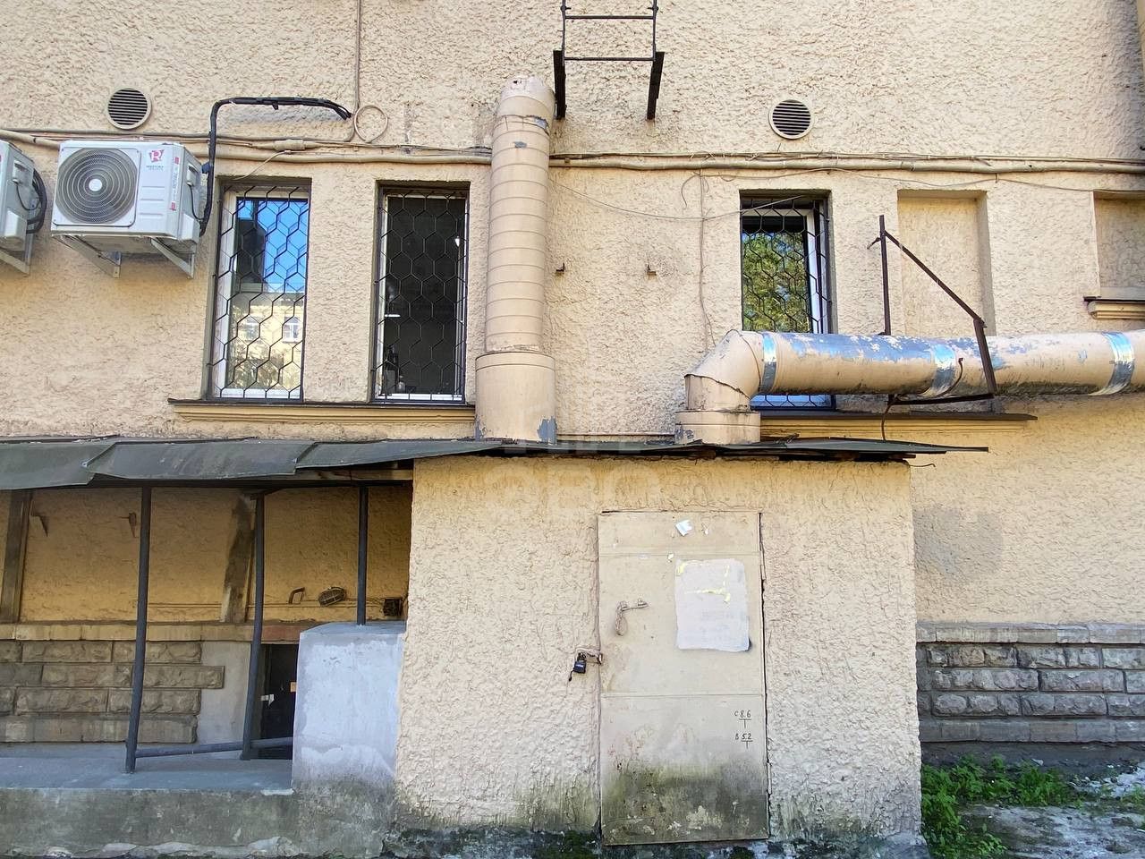 коммерция в Санкт-Петербург по адресу: Приморский проспект, 15, литера а