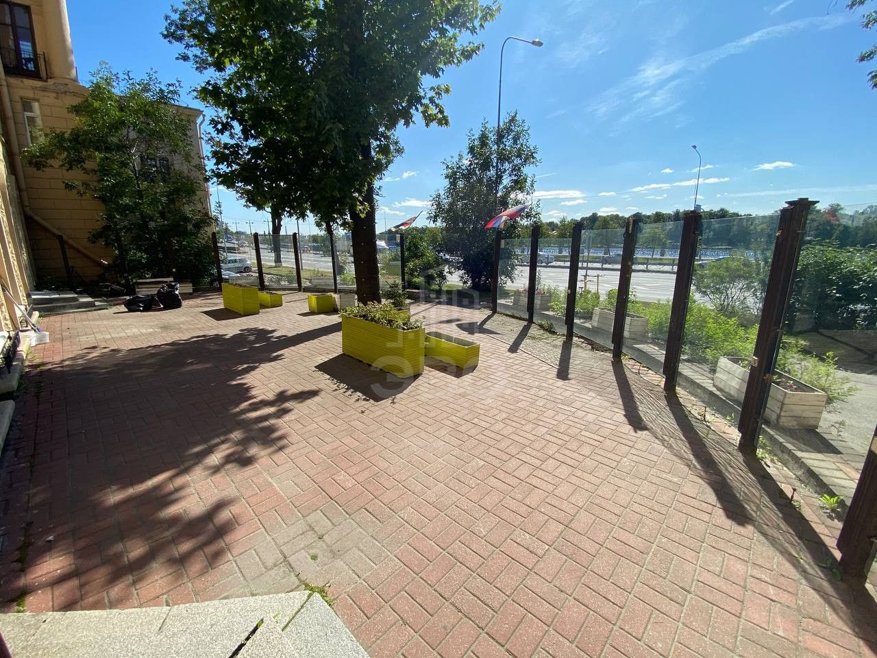 коммерция в Санкт-Петербург по адресу: Приморский проспект, 15, литера а