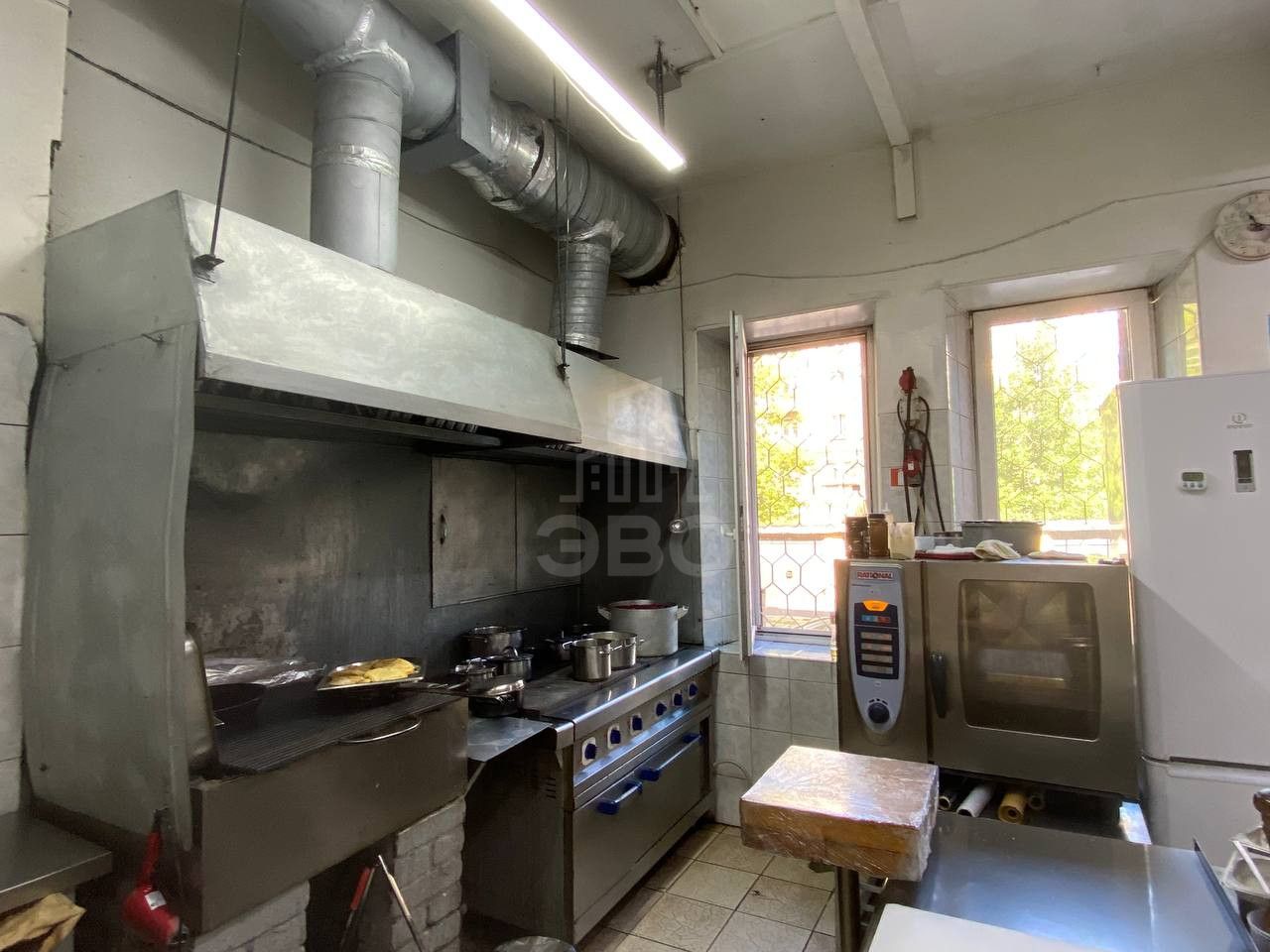 коммерция в Санкт-Петербург по адресу: Приморский проспект, 15, литера а