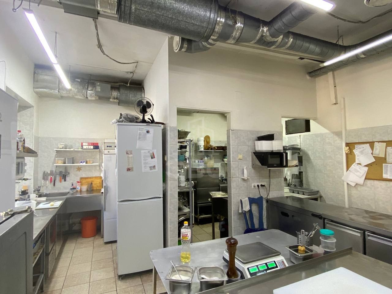 коммерция в Санкт-Петербург по адресу: Приморский проспект, 15, литера а