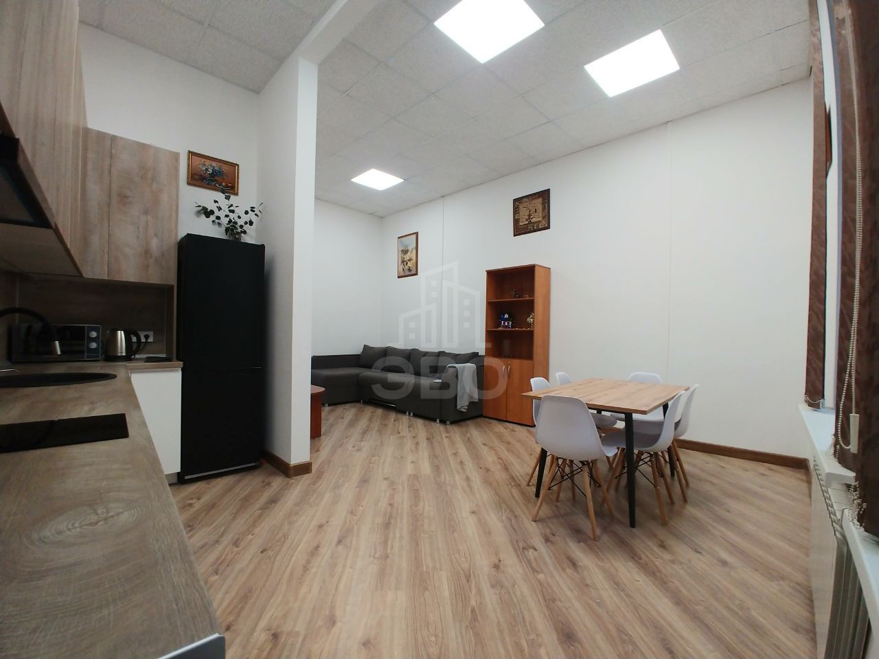 трехкомнатная квартира в Санкт-Петербурге по адресу: Невский проспект, 105