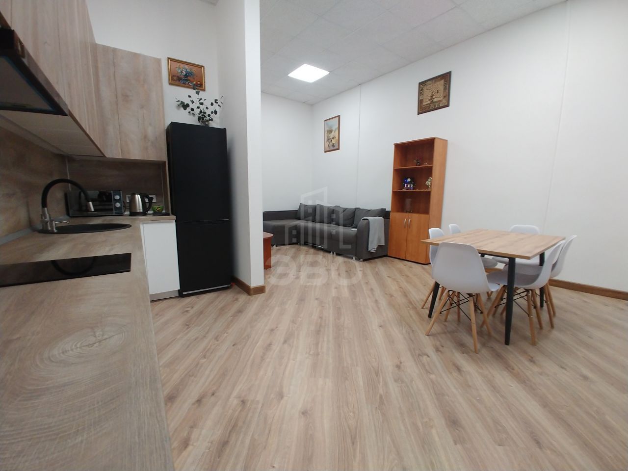 трехкомнатная квартира в Санкт-Петербурге по адресу: Невский проспект, 105